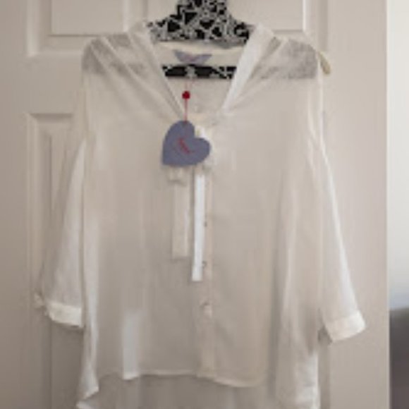 Sheer Heaven in this Pin-up, Bow-Tied Blouse by Banned Retro - Picture 2 of 2